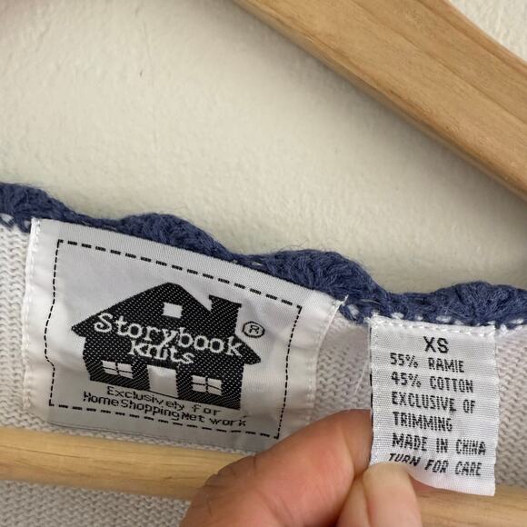 Storybook Knits Rare Vintage White Blue Flowers Cardigan Embroidered Beaded XS - Picture 2 of 8